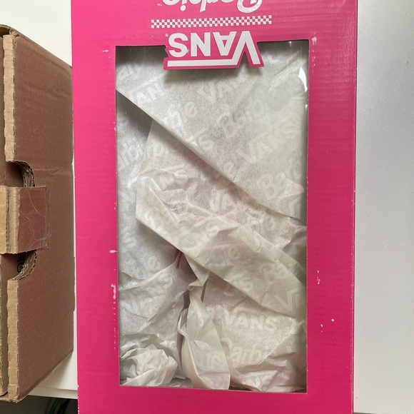 Vans Barbie Pink Women's Bath & Body Set - Picture 2 of 10